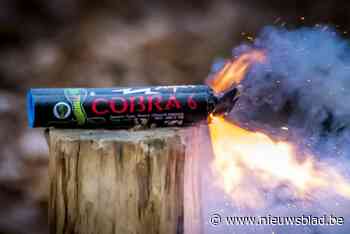 Vader getuigt na laffe vuurwerkaanval door pesters: “Amina (13) is vier van haar vingers kwijt”