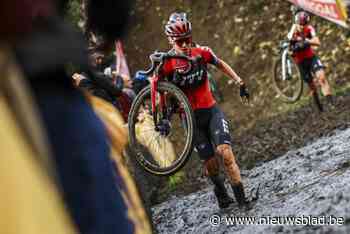“Ik koers enorm graag, maar wil niet doodvallen op de fiets”: Annemarie Worst had tijdje last van de hartspier na coronabesmetting