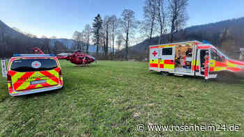 Schwerer Unfall am Jenner: Gleitschirm-Pilotin prallt aus zehn Metern auf den Boden