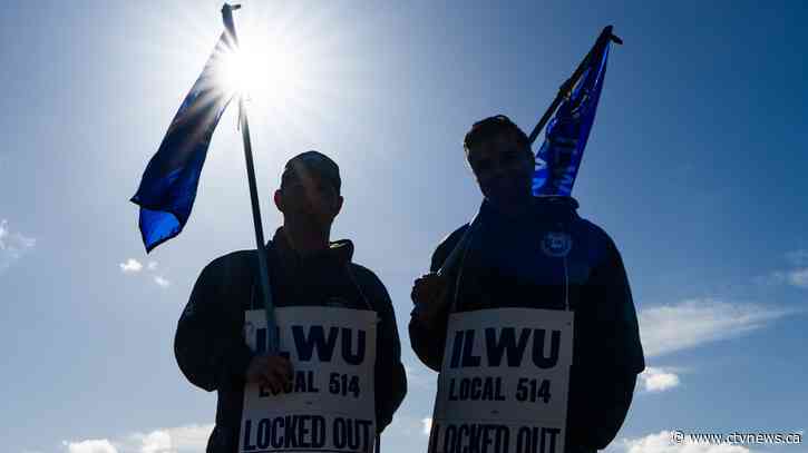 Twin port shutdowns risk more damage to Canadian economy: business groups