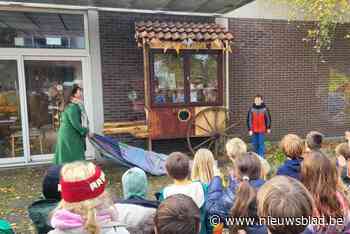 Steinerschool De Nieuwe Maan opent geefkast: “We hopen ook dat buurtbewoners langs komen”