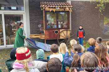 Steinerschool De Nieuwe Maan opent geefkast: “We hopen ook dat buurtbewoners langskomen”