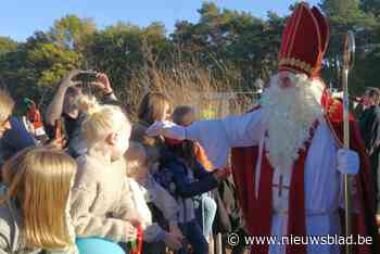 Stoomboot voert Sint weer naar jachthaven