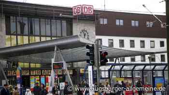 Schwarzfahrerin greift Polizisten an