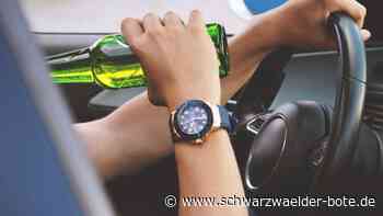 Mit 1,2 Promille durch Calmbach: Verursacher fährt mit Auto von Unfallgegner weg