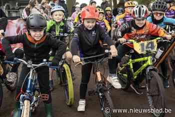 275 jongeren fietsen tijdens jeugdinitiatie op cyclocrossparcours in Merksplas-Kolonie: “De zandbak is het moeilijkste gedeelte”