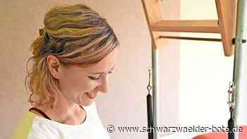 Trainerin aus Bad Herrenalb: Buch über „Wandpilates“ kommt an