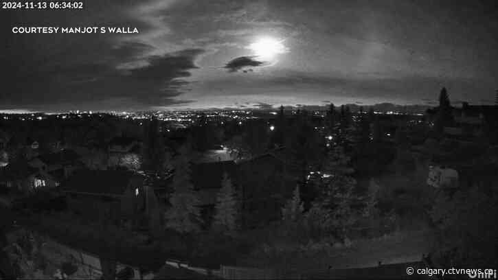'Fireball': Meteor appears to streak across Calgary sky