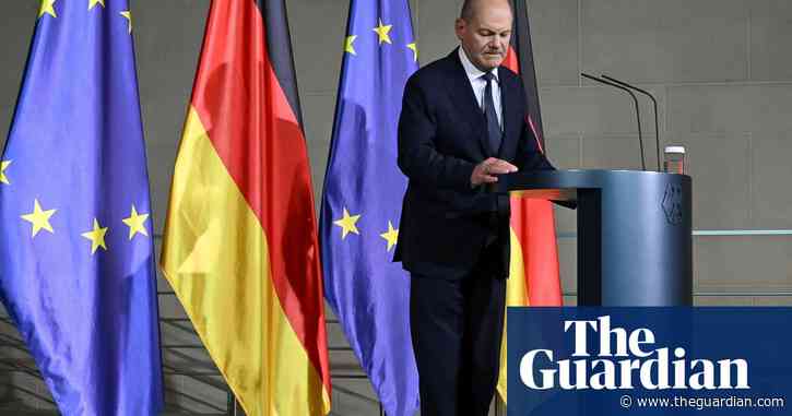 The briefcase, the Porsche and the collapse of the German government – podcast