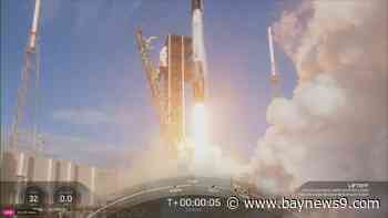 After delays, SpaceX successfully launches 2 dozen Starlink satellites