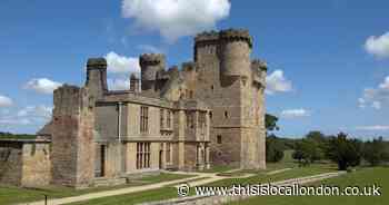 English Heritage reveals top autumn gardens and an offer for readers!
