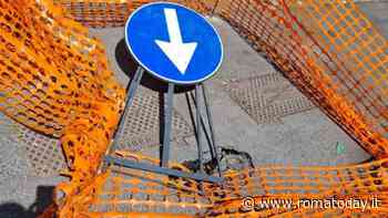 Torrevecchia, c'è una buca all'incrocio: "È un pericolo"