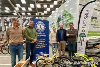 Lions Club Klein-Brabant schenkt veertien fietsen aan FietsBib: “We willen de fiets toegankeljik maken.”