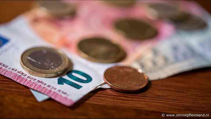 Flevoland - Nieuwsoverzicht 15/11 | Vrouwen Urk afhankelijk • Uitdaging bij overnemen boerderijen