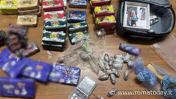 Sei chili di hashish nel box: pusher tradito da un mazzo di chiavi