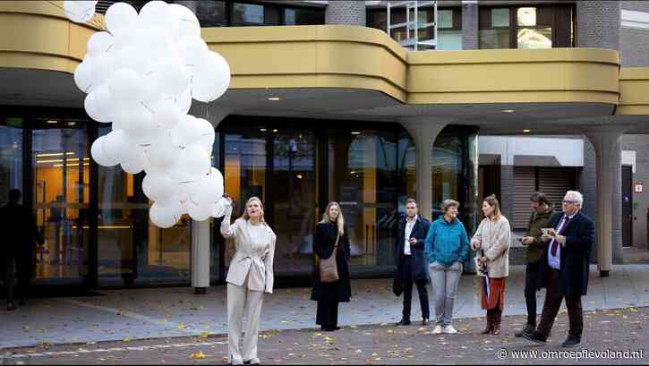 Almere - Ontslagen voorkomen: Suburbia krijgt 400.000 euro van de gemeente Almere