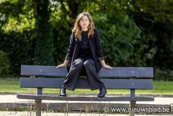 Actrice Annelore Crollet krijgt prijs voor culturele verdienste voor haar rol in ‘Wil’