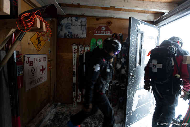 What Is Ski Patrol? A Guide to Their Training and Duties