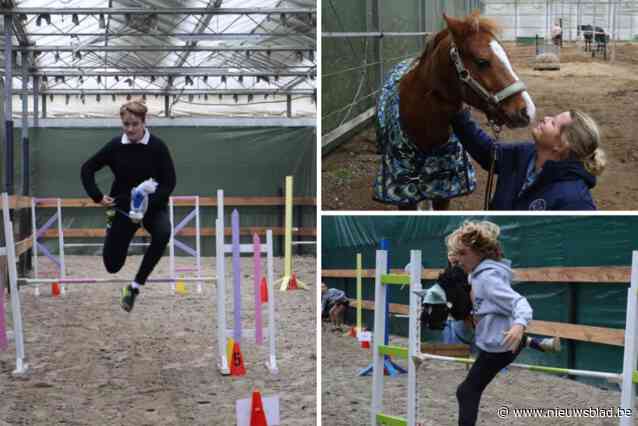 Casa Cavalo zet unieke sport hobbyhorse in de kijker tijdens opendeurdag: “We springen, lopen en leren sierlijk te bewegen, maar plezier blijft het belangrijkste