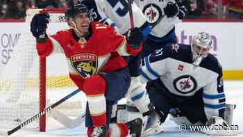 Bobrovsky gets shutout, Panthers roll past NHL-leading Jets 5-0 to snap 2-game slide