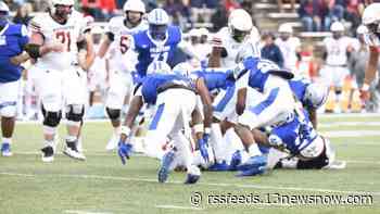 Pirates late rally falls short to Spiders 24-21