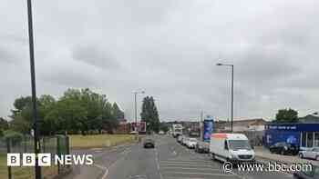 Teenager stabbed on bus during mobile phone theft