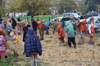 Leerlingen helpen stadsbosje te planen vlak bij gevangenis: “Dit is van de meest verharde wijken van de stad”
