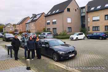 Buurt klaagt parkeerproblematiek aan: “Na elf jaar krijgen we plots allen boete”