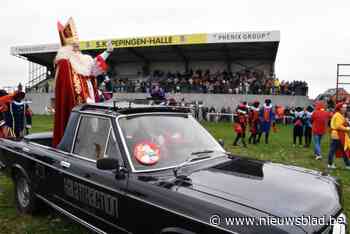 IN BEELD. Opnieuw gejuich in iconisch Lamme Gisj-stadion... voor Sinterklaas