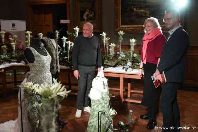 Féerie Florale dompelt stadhuis en kerk onder in bloemenpracht