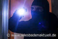 Einbrecher steigen in der Nacht in Pizzeria ein