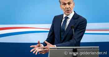 Niets zeggen, terwijl je de borende blik van Hoofdpiet Geert voelt