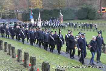Totengedenken auf dem Soldatenfriedhof Böddeken