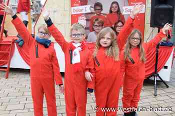 Karneval in Bad Driburg: Kinder bejubeln ihr neues Prinzenpaar