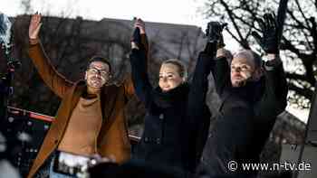 Protest in Berlin: Russische Exil-Opposition fordert Putins Verurteilung