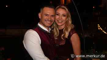 Es gibt Grund zu Feiern: Anna-Carina Woitschack teilt neues Pärchenfoto mit Daniel
