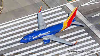 Massenpanik im Flugzeug: Handy von Mädchen fäng Feuer – „Plötzlich schrie jemand“