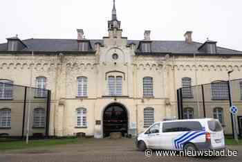 Gedetineerde valt ambulancier (28) aan: slachtoffer gestampt en bespuwd