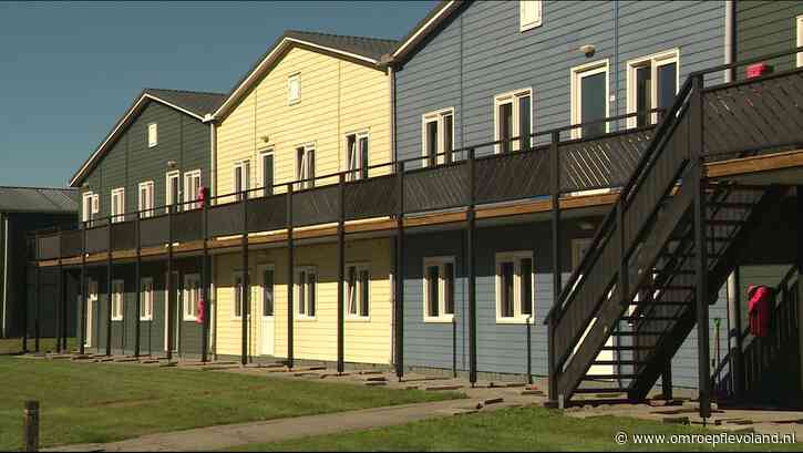 Zeewolde - Gemeente Zeewolde wil azc aan de Bosruiterweg voor onbepaalde tijd