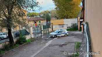 Quarticciolo, nuovi parcheggi per la polizia locale. I dipendenti del municipio: "Tolti a noi"