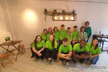 Leerlingen openen eigen koffiehuisje: “Je kan maar echt iets leren door het zelf te doen”