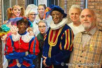 Theatergezelschap staat dit jaar zonder geliefde Greet op de planken: “De hele groep is aangedaan door haar overlijden”