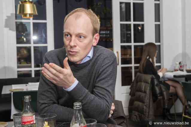 Niet topscorer Kévin Denkey maar CEO Alexander Vantyghem was eerste uitgaande wintertransfer: “Ik zal Cercle Brugge missen, maar mijn gezin is mij te dierbaar”