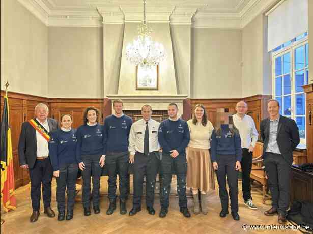 Zes nieuwe agenten leggen eed af voor politiezone