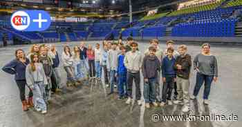 Wunderino-Arena in Kiel: Schulklasse blickt hinter die Kulissen