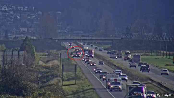 Vehicle in a ditch blocks 1 lane of Highway 1 in Chilliwack Monday morning