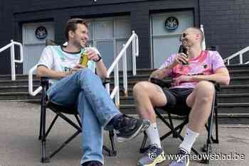 Looptocht langs Engelse voetbalstadions voor duurzame voetbalvelden in Afrika