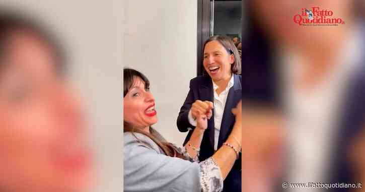 Regionali Umbria, l’abbraccio tra Stefania Proietti ed Elly Schlein dopo la vittoria: “Sei stata grandiosa”