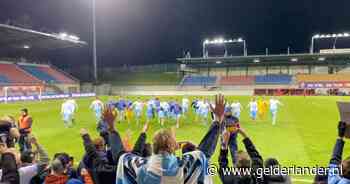 Dolle vreugde bij voetbaldwerg: San Marino schrijft historie met promotie