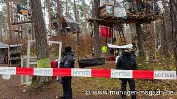 Tesla: Polizei löst Protestcamp in Grünheide komplett auf